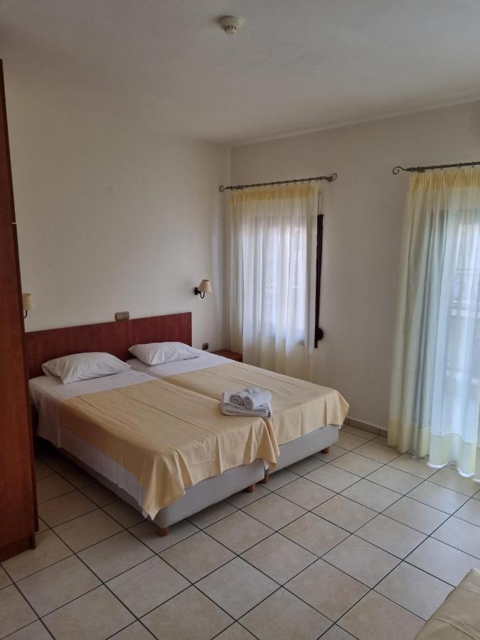Mediterranean Beach Hotel Skala Rachoni  外观 照片