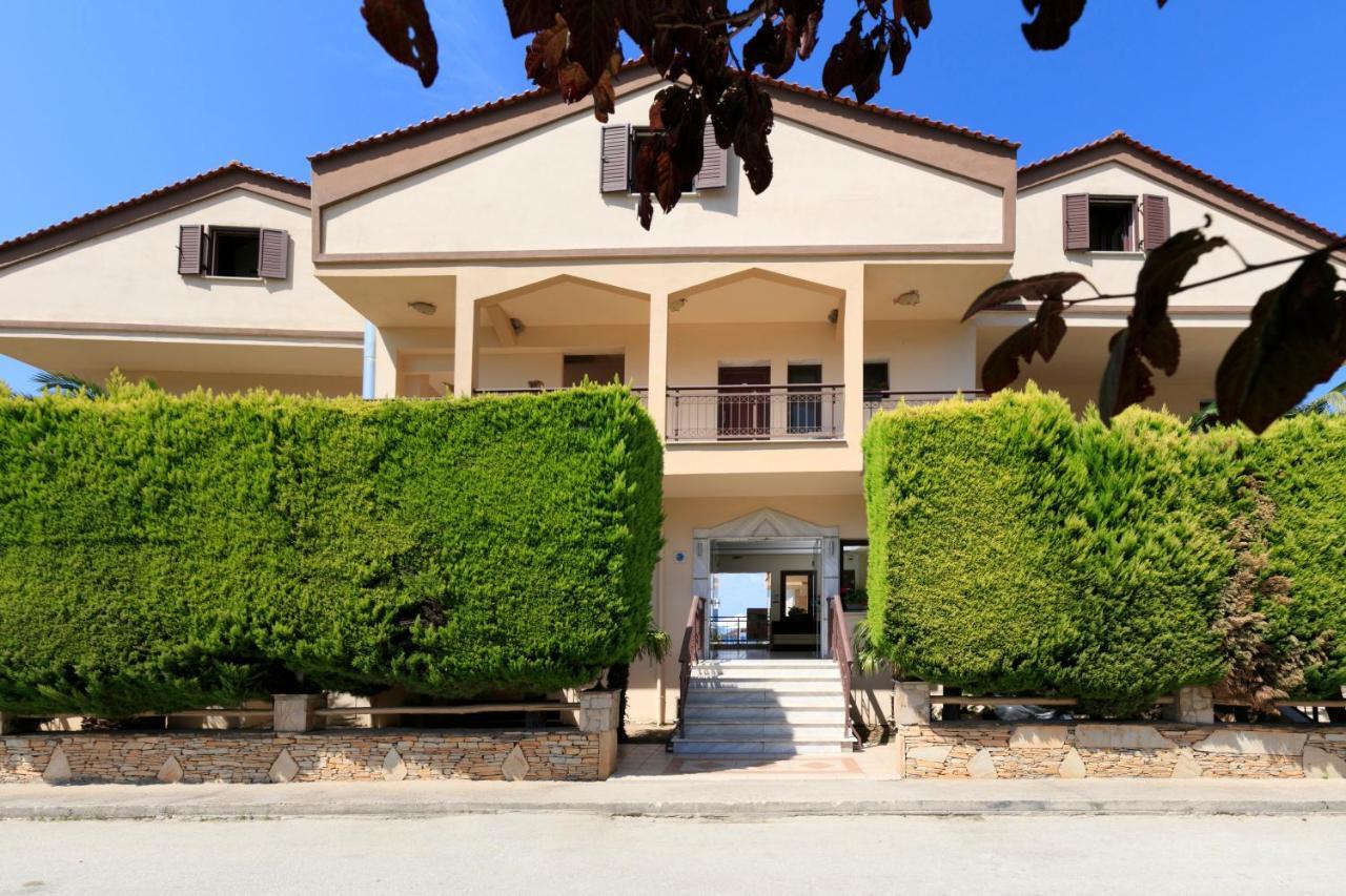 Mediterranean Beach Hotel Skala Rachoni  外观 照片
