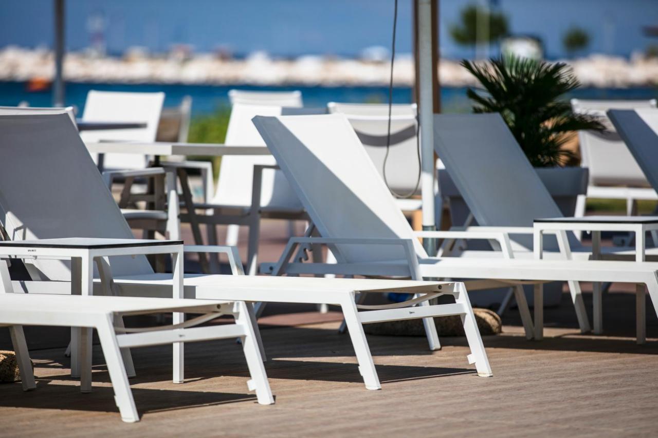 Mediterranean Beach Hotel Skala Rachoni  外观 照片